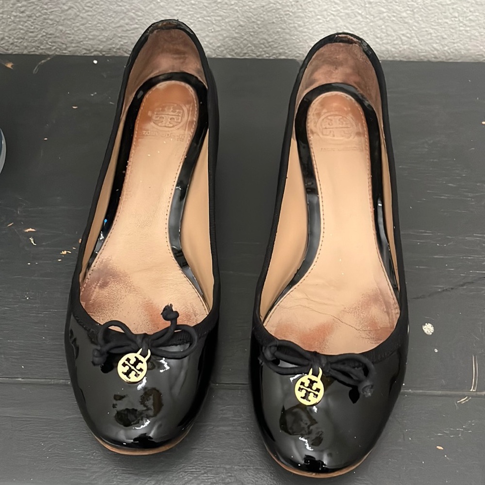 Tory Burch patent ballet pumps